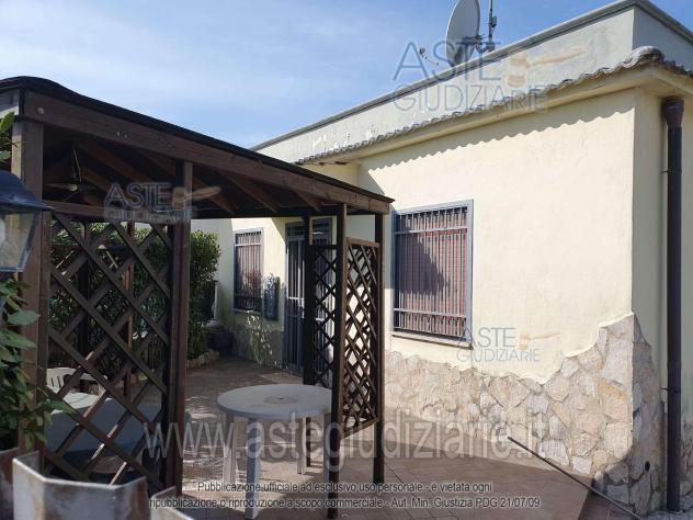 casa indipendente in vendita a Terracina