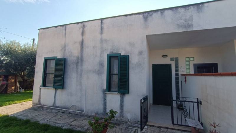 casa indipendente in vendita a Terracina