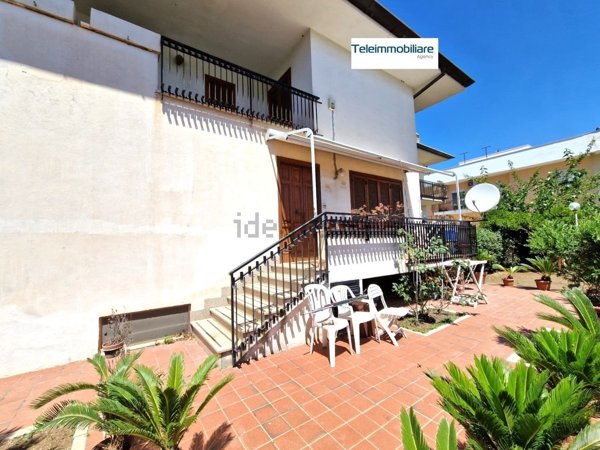 casa indipendente in vendita a Terracina