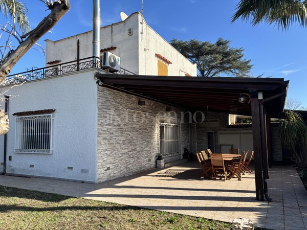 casa indipendente in vendita a Terracina