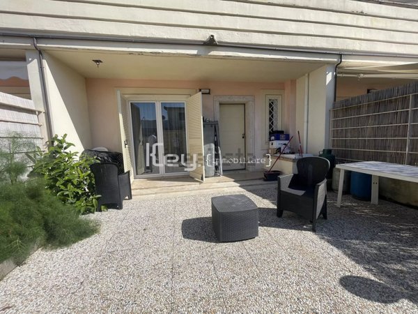 appartamento in vendita a Terracina in zona Hermada