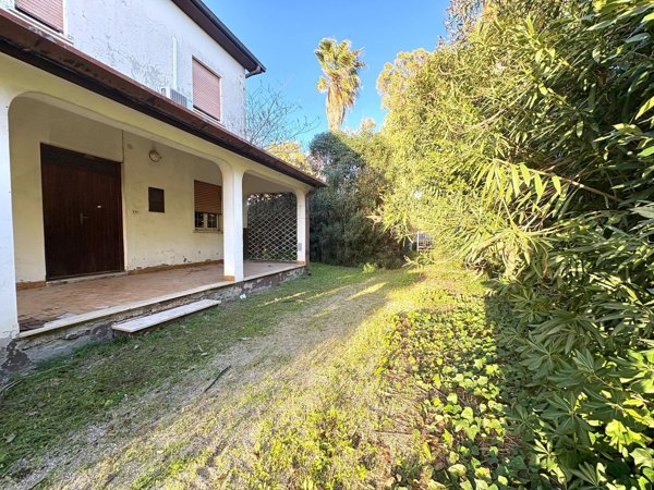 appartamento in vendita a Terracina in zona Hermada