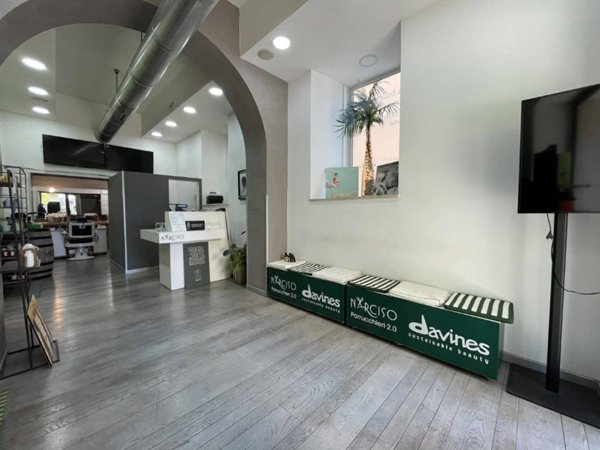 negozio in vendita a Terracina