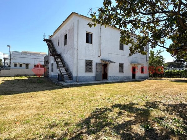 casa indipendente in vendita a Terracina