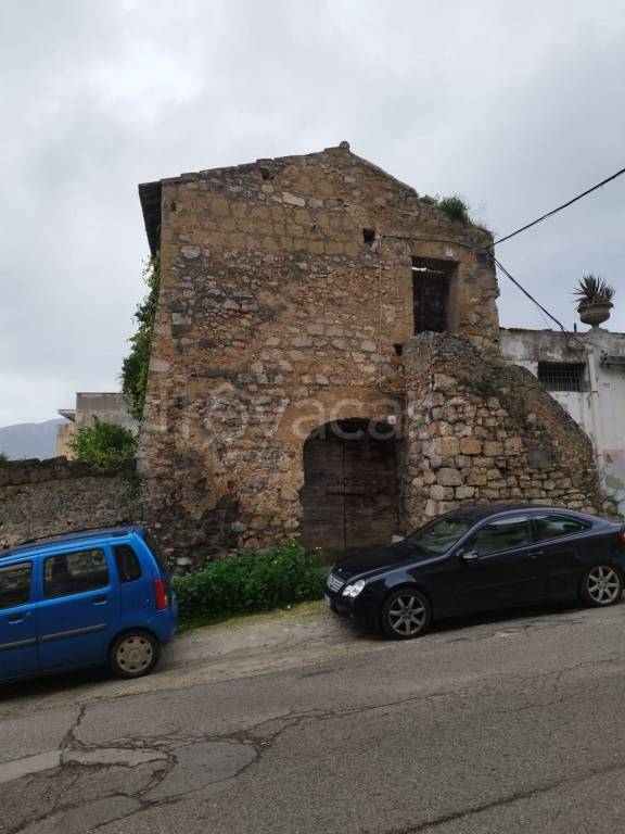 intera palazzina in vendita a Terracina