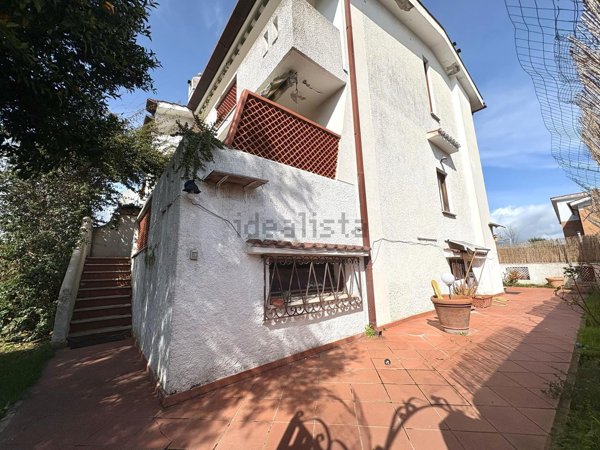 casa indipendente in vendita a Terracina