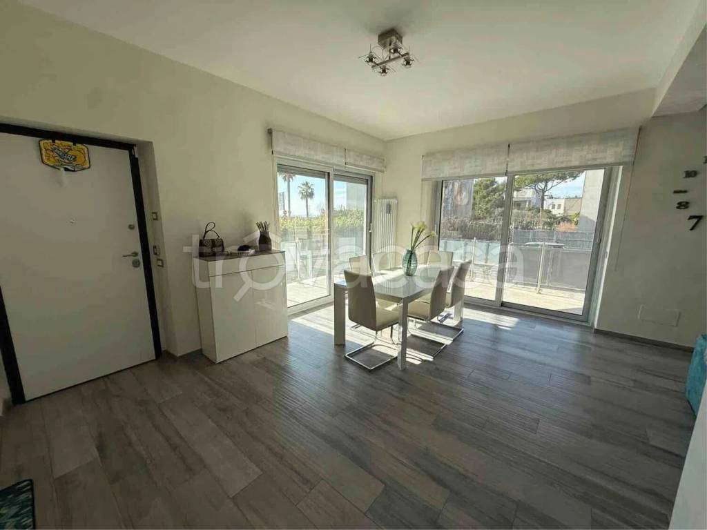 casa indipendente in vendita a Terracina