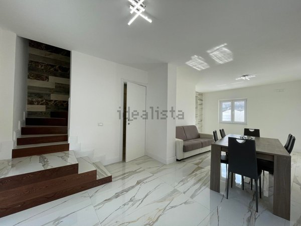 casa indipendente in vendita a Terracina