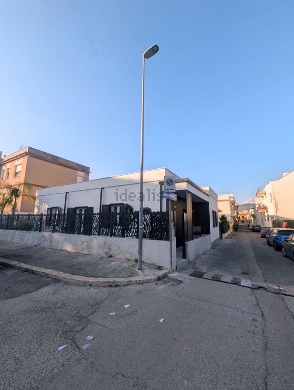 casa indipendente in vendita a Terracina