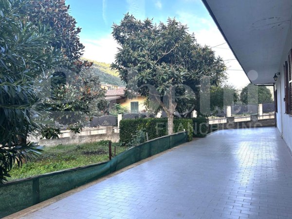casa indipendente in vendita a Terracina in zona La Fiora