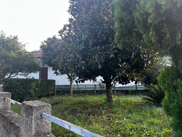 casa indipendente in vendita a Terracina in zona La Fiora