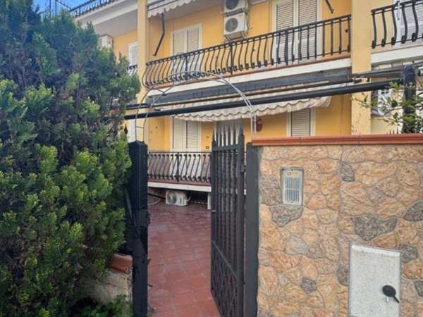 casa indipendente in vendita a Terracina