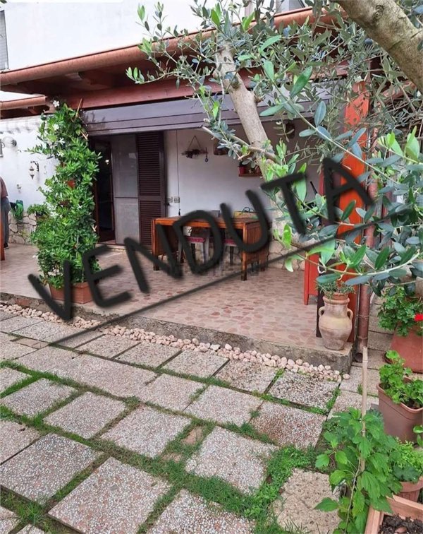 pentavano in vendita a Terracina