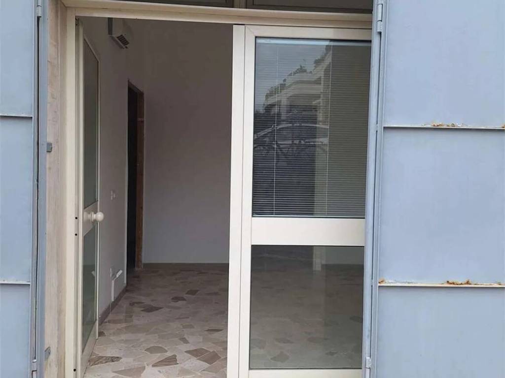 ufficio in vendita a Terracina