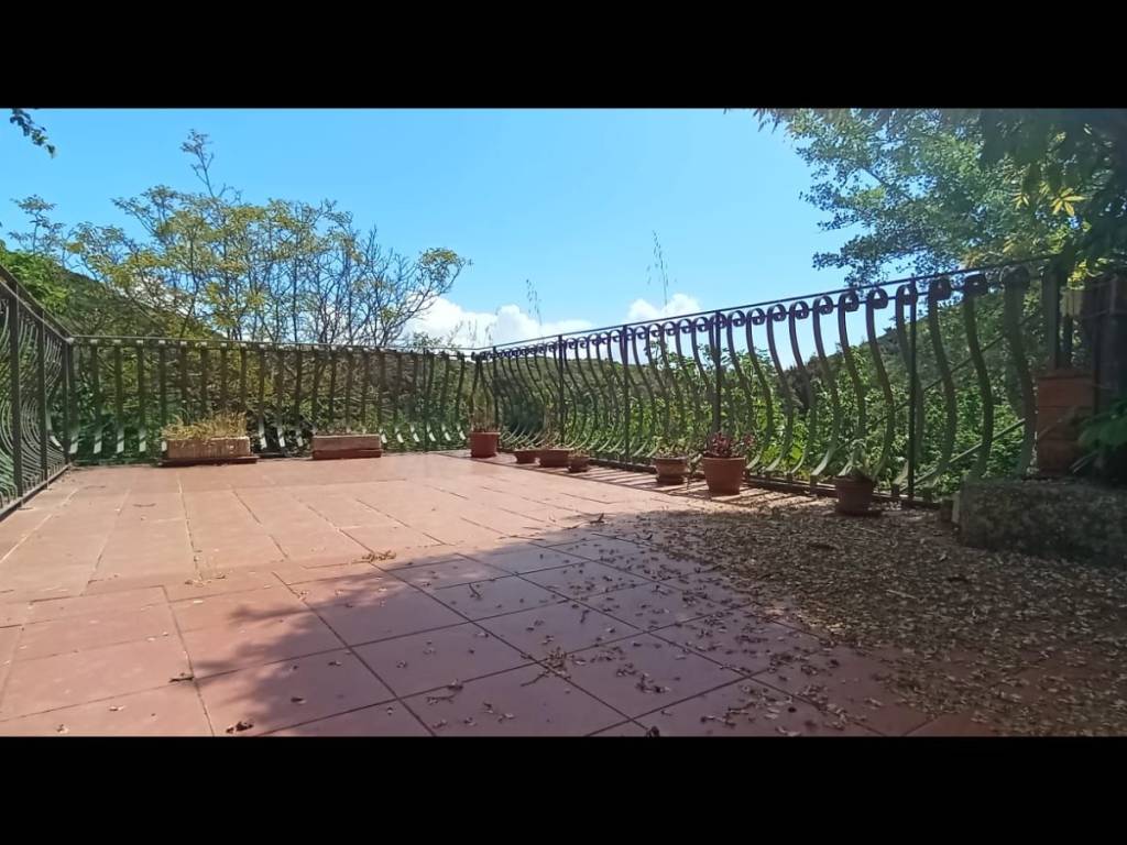 casa indipendente in vendita a Terracina