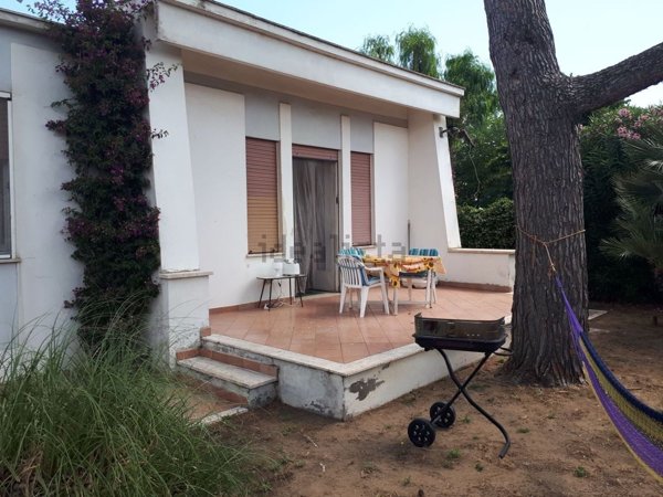 casa indipendente in vendita a Terracina