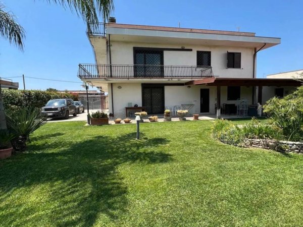 casa indipendente in vendita a Terracina in zona Hermada