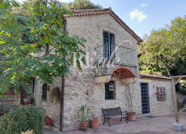 casa indipendente in vendita a Terracina in zona Casaletti