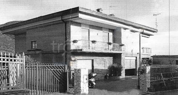 casa indipendente in vendita a Terracina in zona La Fiora