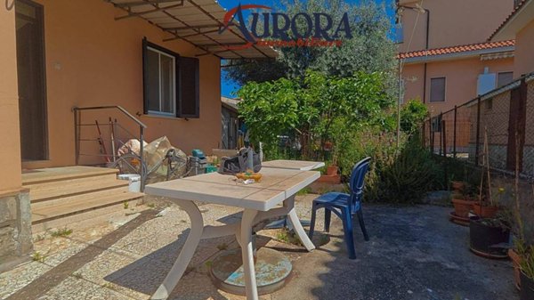 casa indipendente in vendita a Terracina