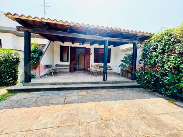 casa indipendente in vendita a Terracina