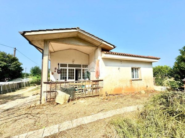 casa indipendente in vendita a Terracina in zona Casaletti