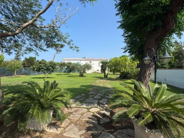 casa indipendente in vendita a Terracina