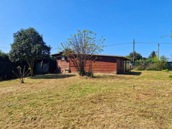 casa indipendente in vendita a Terracina in zona Hermada
