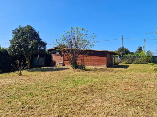 casa indipendente in vendita a Terracina in zona Hermada