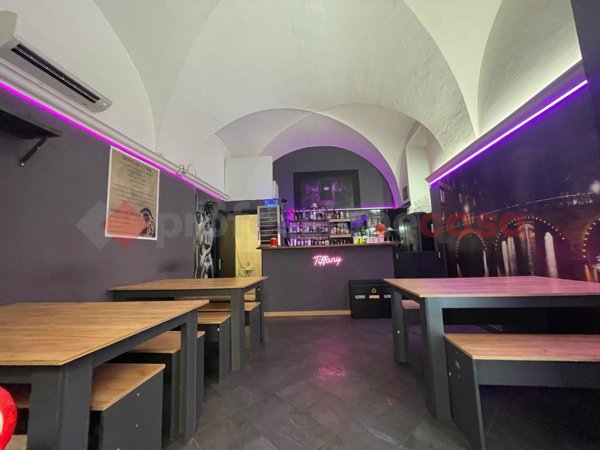 locale commerciale in vendita a Terracina