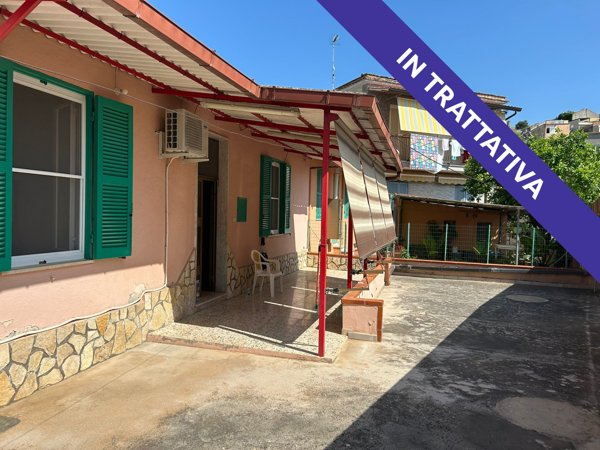casa indipendente in vendita a Terracina