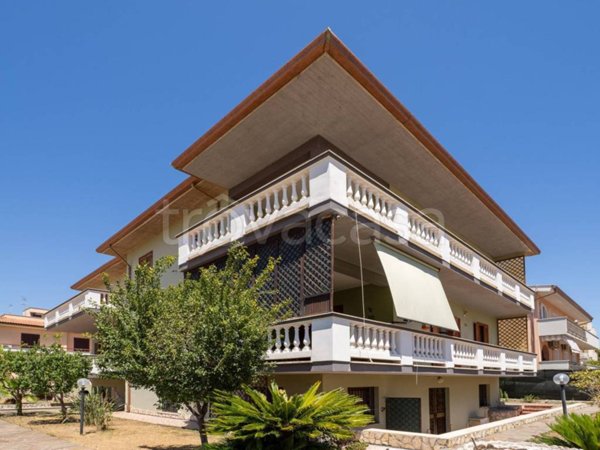 casa indipendente in vendita a Terracina