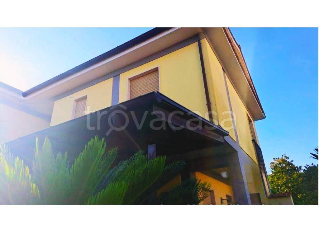 casa indipendente in vendita a Terracina