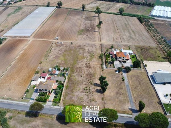 terreno agricolo in vendita a Terracina in zona Hermada