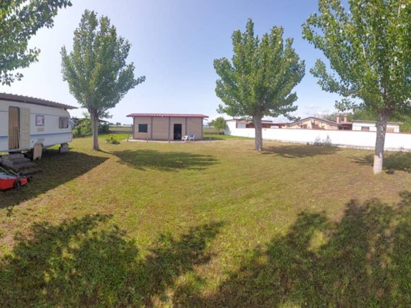 casa indipendente in vendita a Terracina