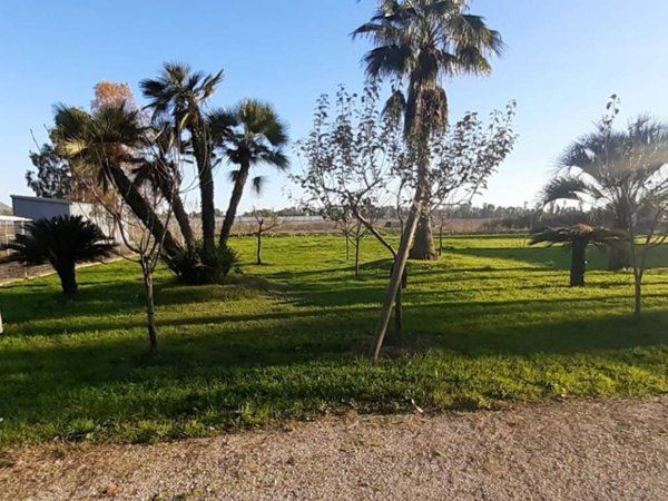 casa indipendente in vendita a Terracina in zona Hermada