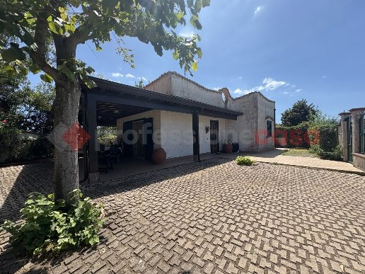 casa indipendente in vendita a Terracina