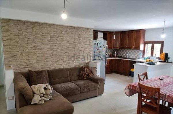 casa indipendente in vendita a Terracina in zona Hermada