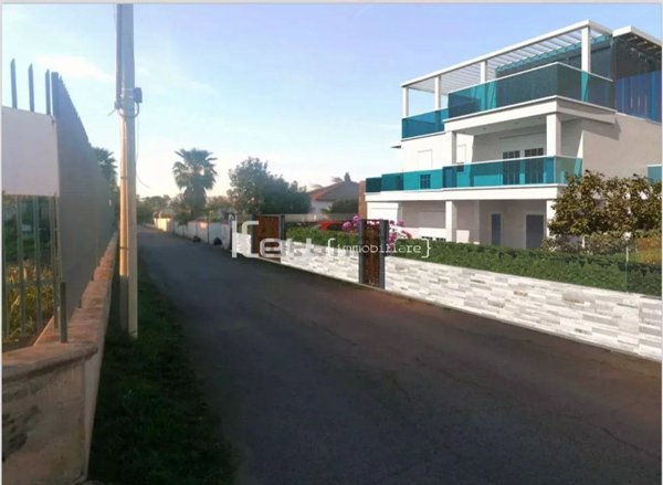 casa indipendente in vendita a Terracina