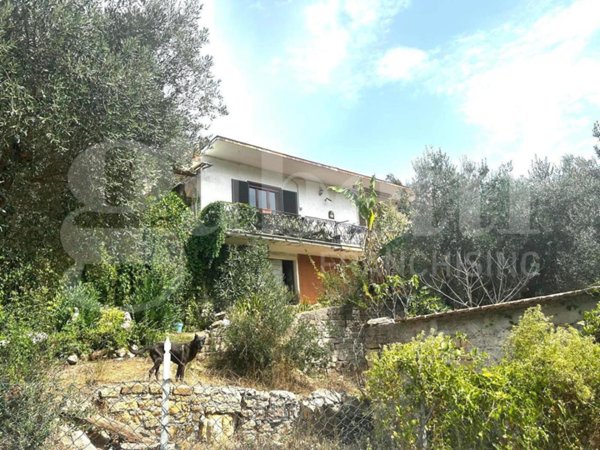 casa indipendente in vendita a Terracina in zona La Fiora