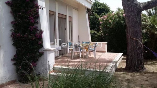 casa indipendente in vendita a Terracina