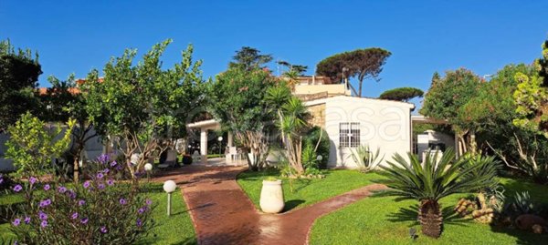 casa indipendente in vendita a Terracina