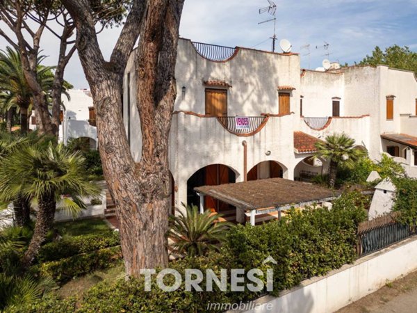 casa indipendente in vendita a Terracina