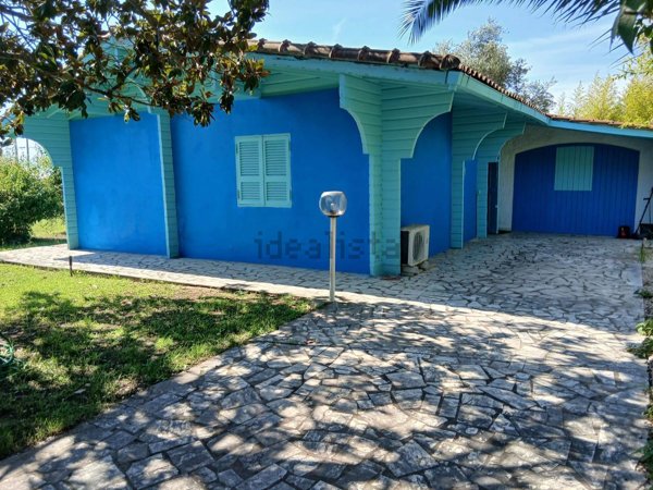 casa indipendente in vendita a Terracina