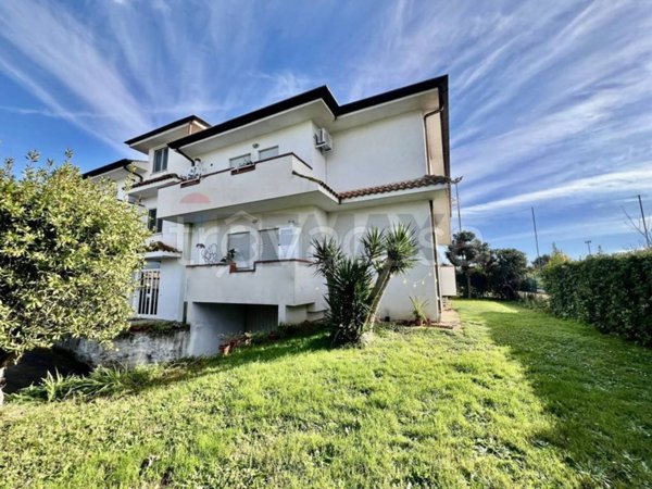 appartamento in vendita a Terracina in zona Hermada