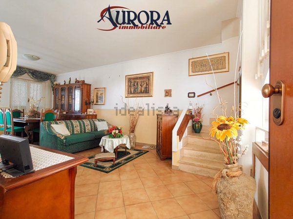 casa indipendente in vendita a Terracina