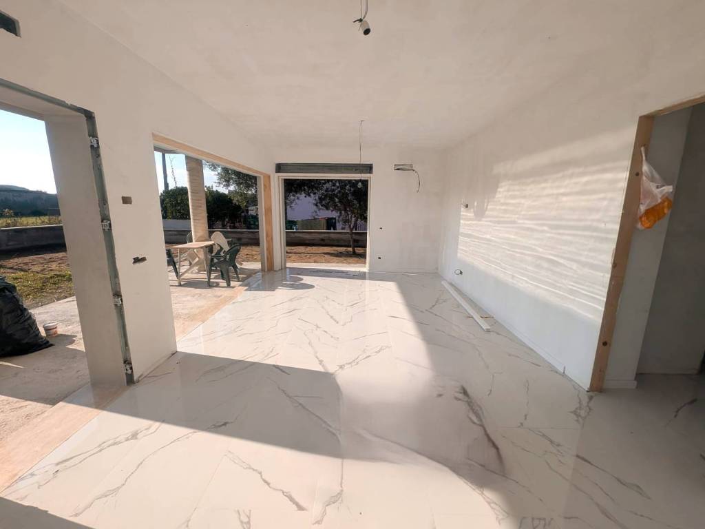 casa indipendente in vendita a Terracina