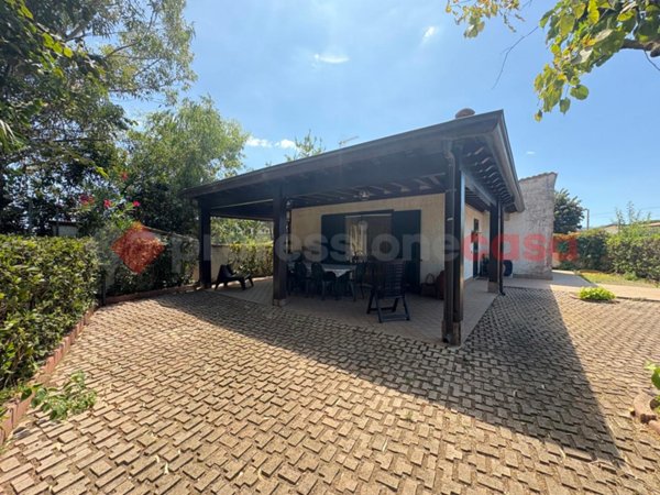casa indipendente in vendita a Terracina