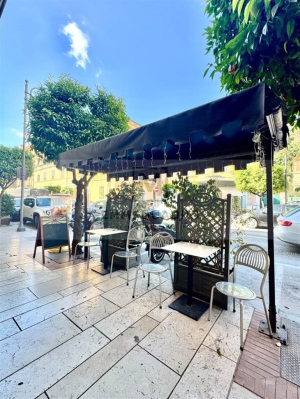 negozio in vendita a Terracina