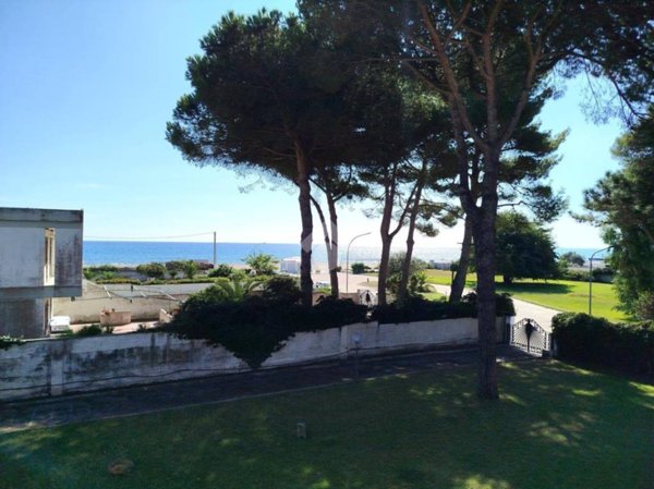 casa indipendente in vendita a Terracina